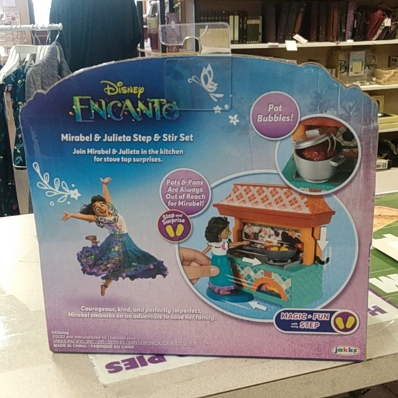 Disney ENCANTO Movie MIRABEL JULIETA STEP & STIR SET Kitchen Playset Toy NEW - Picture 2 of 2